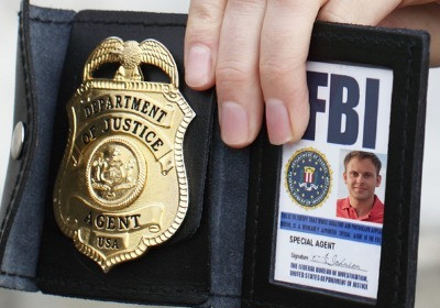 警察 FBI